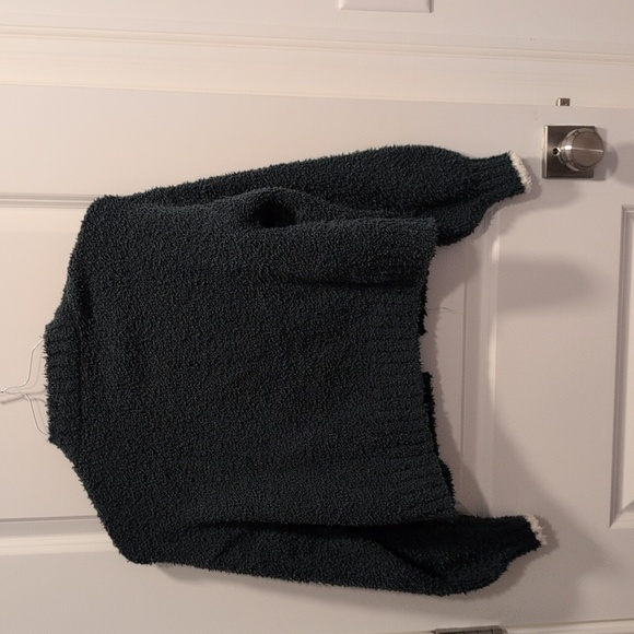 Athleta Girl Plush Knit Dark Green Fuzzy Sweater - Girl Size 8-10 -NWT - Picture 4 of 9